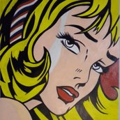 ragazza con capelli biondi