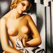 Nudo su sfondo di palazzi