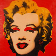 Marilyn red